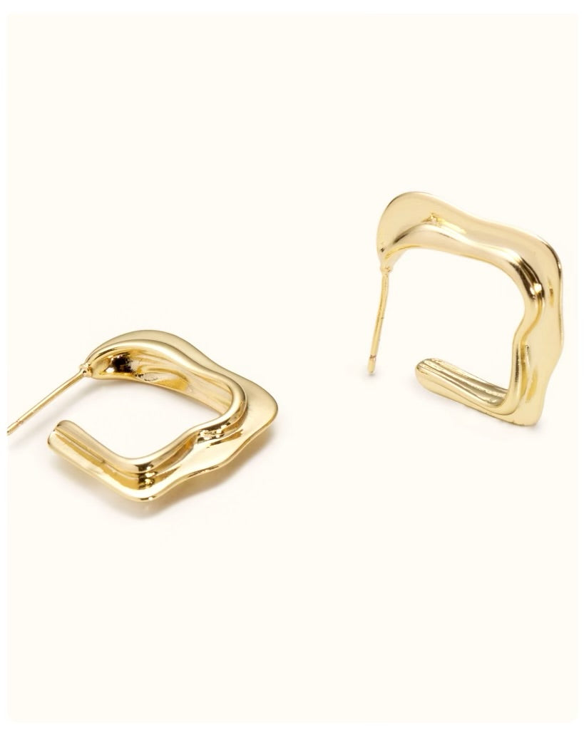 SICILY ASYMMETRICAL HOOPS - SHOPEGLAMOR