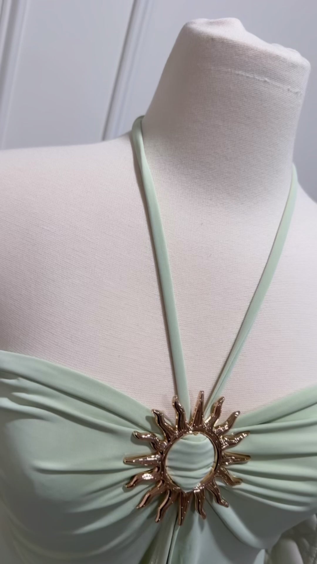SUN GLOW HALTER KNIT TOP