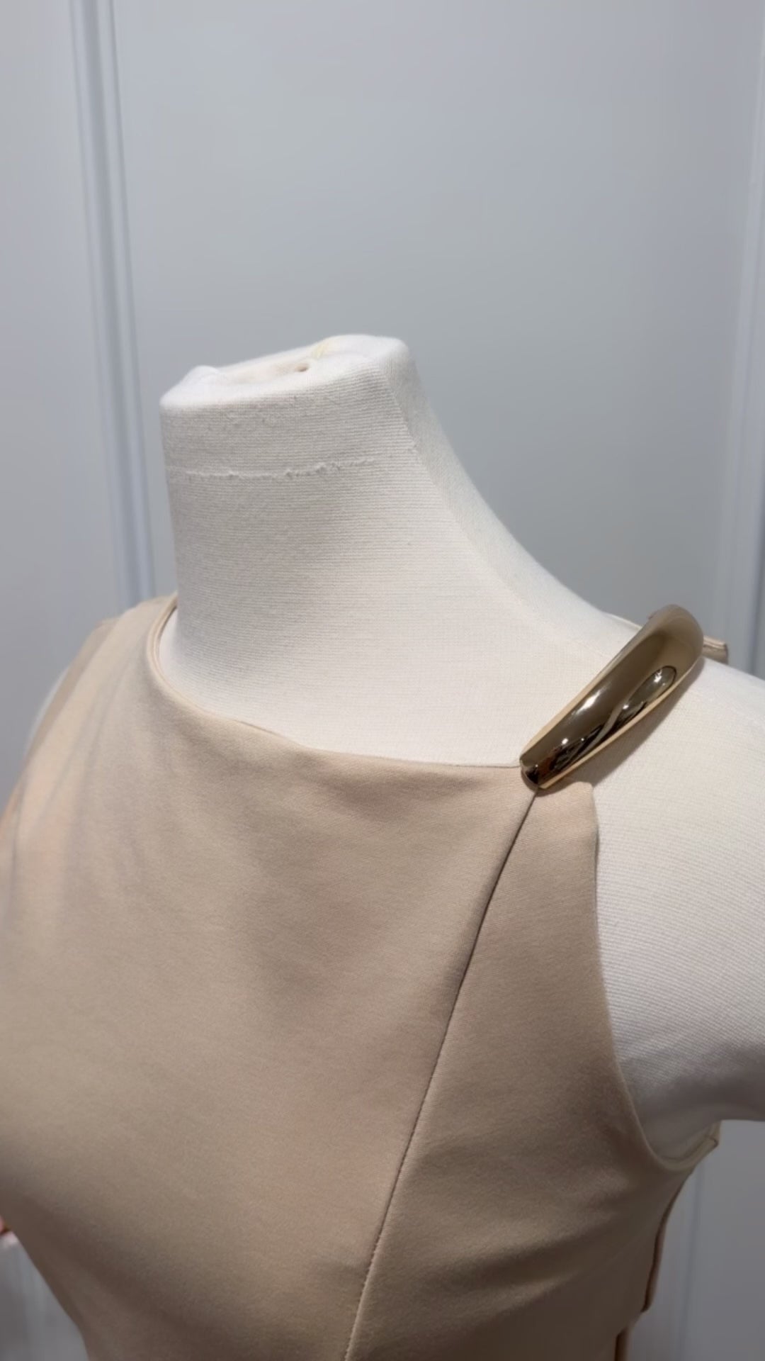 DAY TWIST FITTED TOP