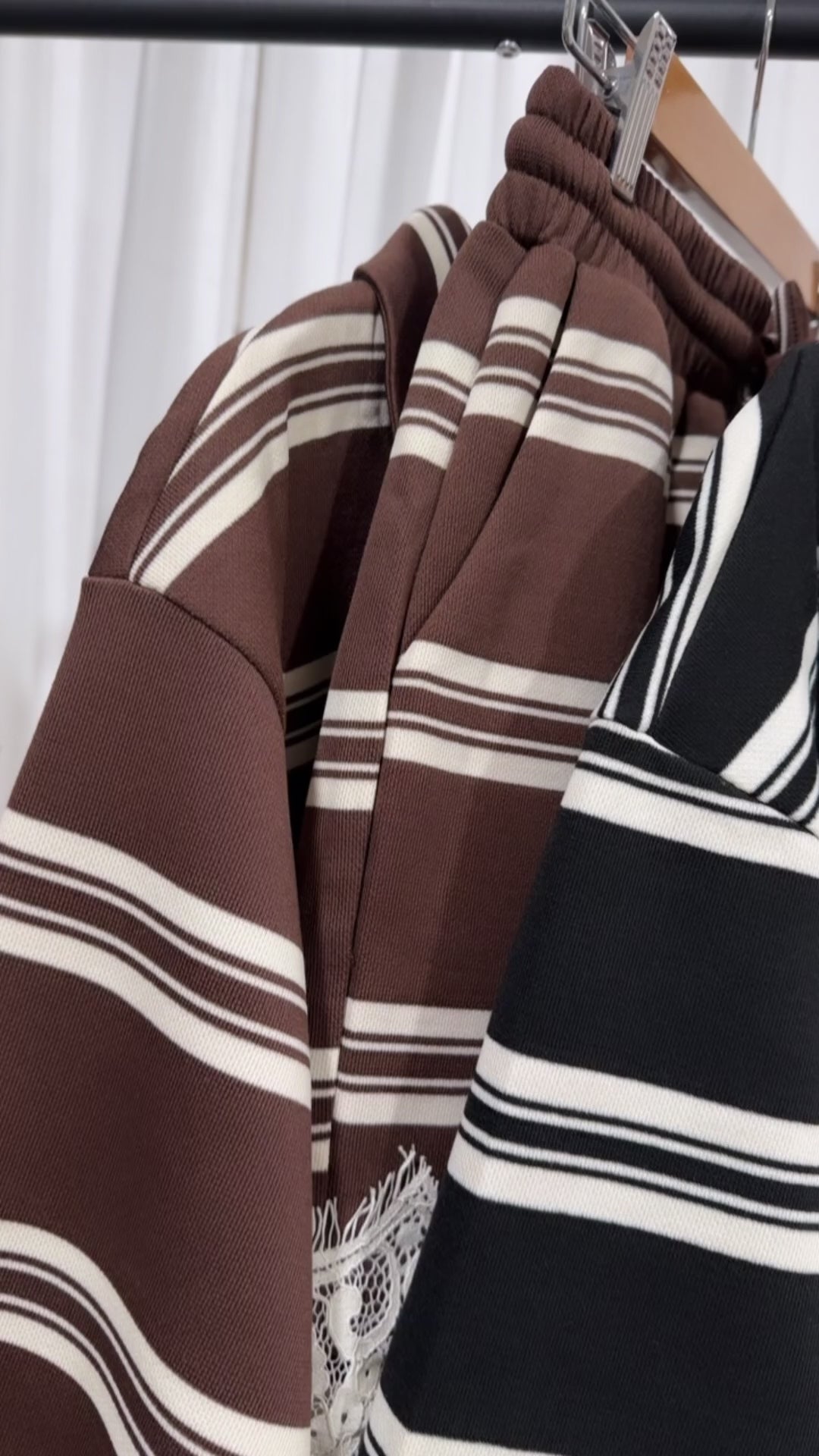 SIMPLY LOUNGING STRIPED SET